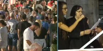 U egzekutua në Kukës nga diktatura më 10 gusht, e shoqja e Havzi Nelës flet nga podiumi i protestës