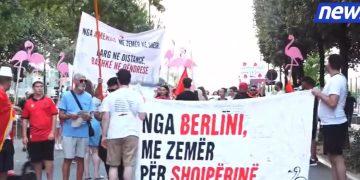 DITA 76/ Nga Gjermania në protestë: Politologia kërkon një Shqipëri të re