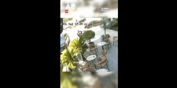 ELBASAN/ I drejtoi pistoletën në kokë, por arma nuk shkrepi