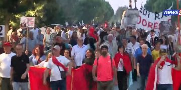 DITA 82/ “Do të vijojmë deri në dorëheqjen e Ramës”