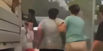 Zjarret në Gojan të Pukës, digjen banesa dhe evakuohen banorët