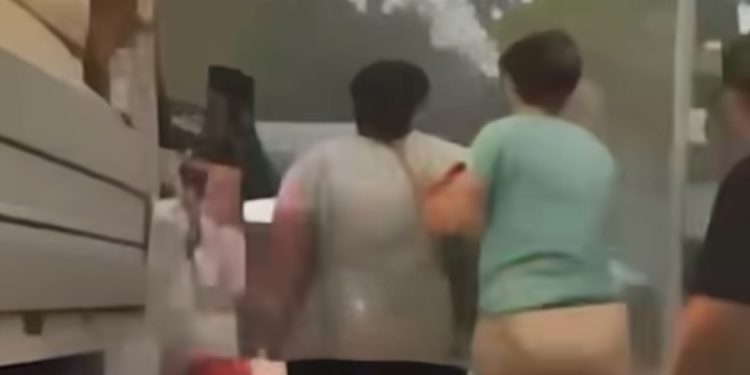 Zjarret në Gojan të Pukës, digjen banesa dhe evakuohen banorët