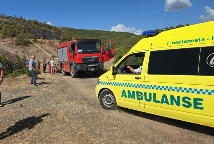 Plagoset efektivi i Forcave të Armatosura në Mirditë, transportohet me helikopter drejt Tiranës