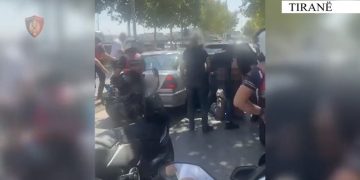 PAMJET E AKSIONIT/ Kapen mbi 5.2 kg heroinë dhe kokainë në Tiranë, arrestohen dy persona