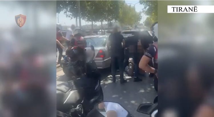 PAMJET E AKSIONIT/ Kapen mbi 5.2 kg heroinë dhe kokainë në Tiranë, arrestohen dy persona
