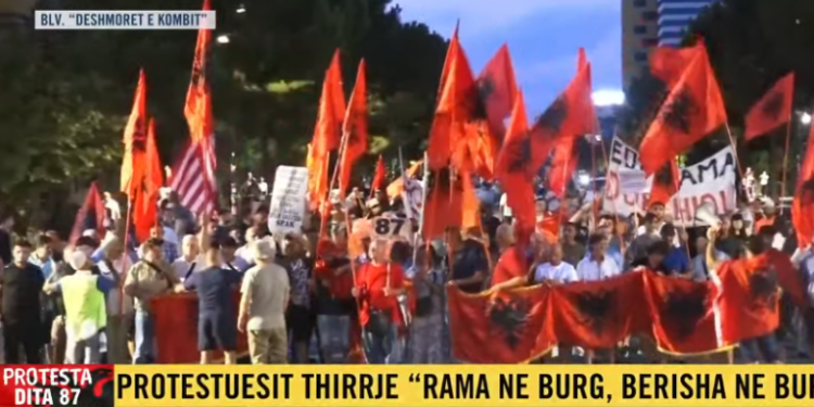 DITA 87/ Protestuesit, thirrje SPAK-ut: Arrestoni Ramën!