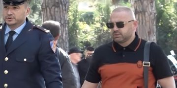 Policia konfirmon arrestimin e Ergys Agasit, në pranga edhe ish-drejtuesi i Policisë së Elbasanit