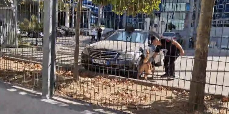Policia: Kërcënim për bombë në disa institucione, kontrolle kudo