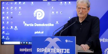 Berisha: 4 televizionet kombëtare i kushtuan Ramës 15 orë në një muaj, opozitës 4 orë
