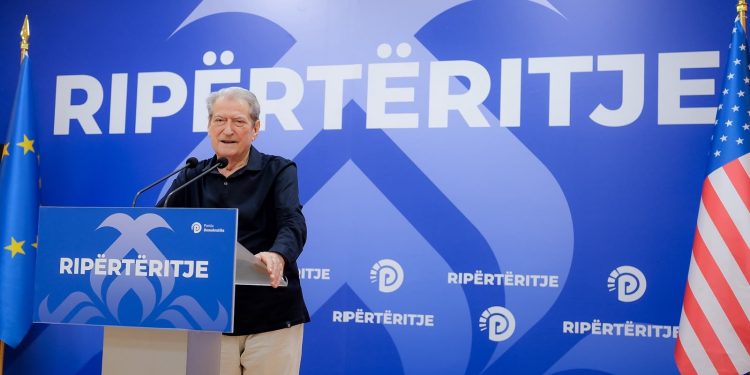 Berisha: Çmimi i parë i Ramës për mbrojtjen kibernetike si çmimi i Sofo Lazrit për ushqimin