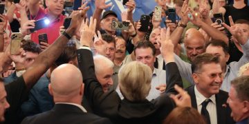 Berisha, takim masiv në SHBA: Ata që firmosën ndalimin tim, sot janë non-grata në vendin e tyre. Mirënjohje Trump dhe Rubio