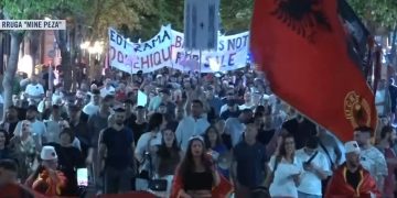 DITA 109/ Arrestoni Ramën, lironi shqipet! Nesër protestë te Parlamenti
