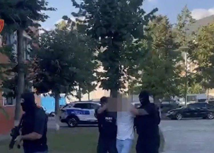 DIBËR/ Kapet trafikanti i femrave, fshihej nga drejtësia italiane